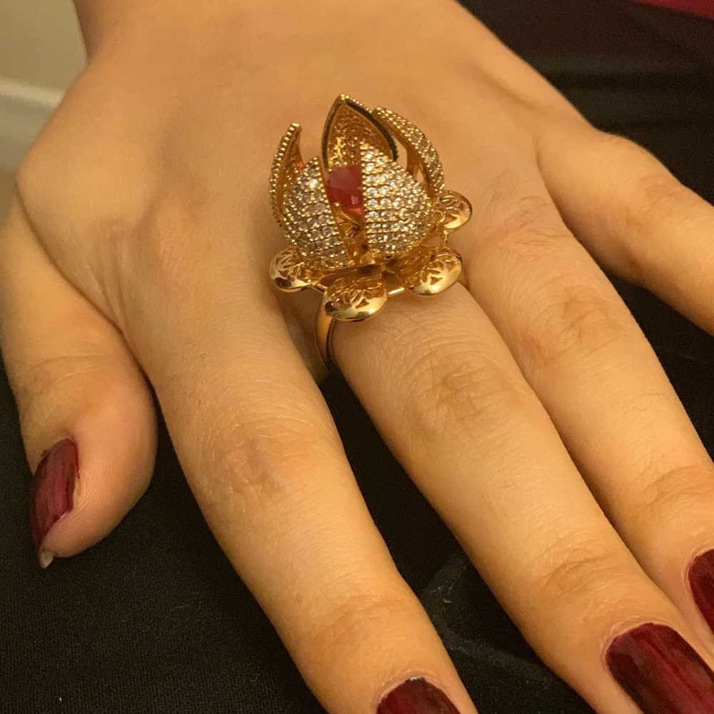 Ring - Picture 2 of 3